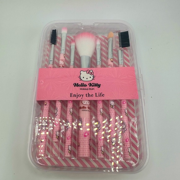 Hello Kitty Brush set- New in box- 7 pieces - Picture 1 of 4